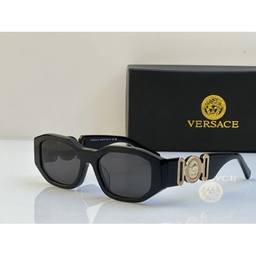 Versace AAA Quality Sunglasses #1176414