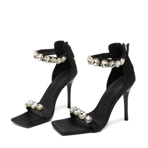 Versace Sandal For Women #1180568