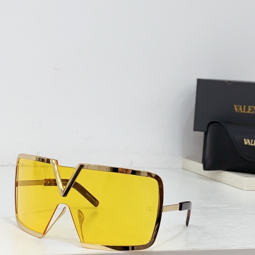 Valentino AAA Quality Sunglasses #1181104 $68.00 USD, Wholesale Replica Valentino AAA Quality Sunglasses