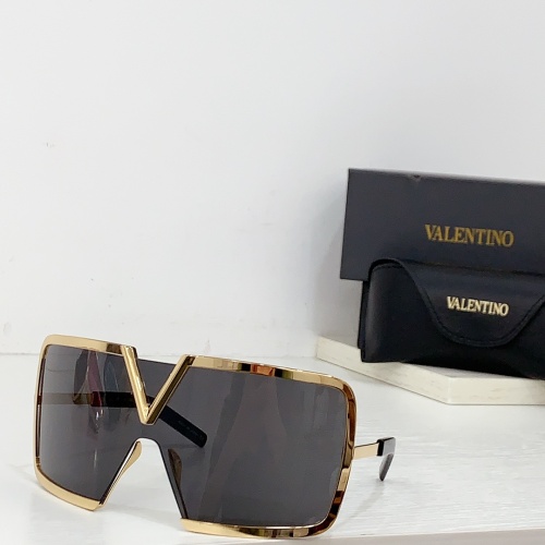 Valentino AAA Quality Sunglasses #1181107 $68.00 USD, Wholesale Replica Valentino AAA Quality Sunglasses