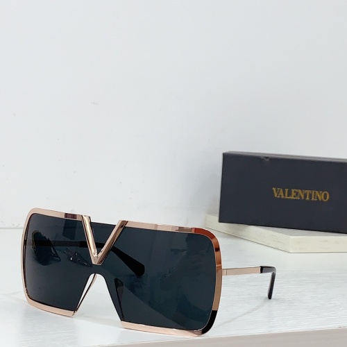 Valentino AAA Quality Sunglasses #1181112 $60.00 USD, Wholesale Replica Valentino AAA Quality Sunglasses