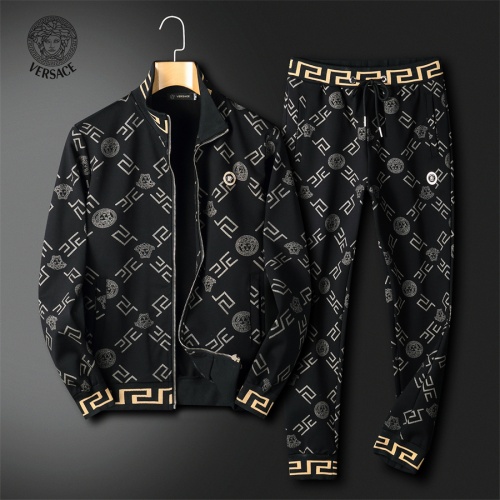 Versace Tracksuits Long Sleeved For Men #1181647