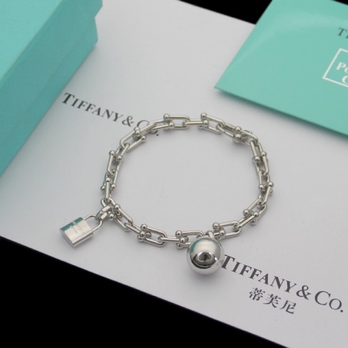 Tiffany Bracelets #1182574