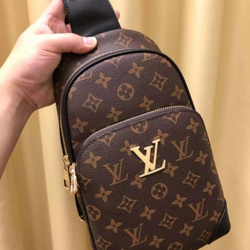 Louis Vuitton AAA Man Messenger Bags #1182871