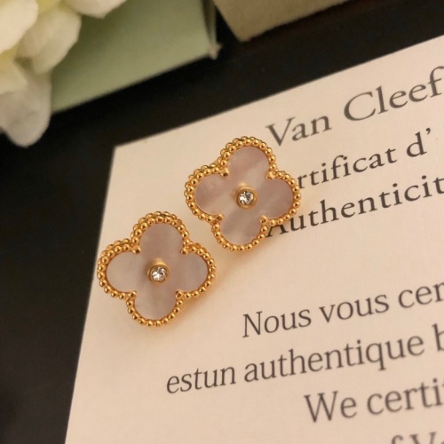 Van Cleef &amp; Arpels Earrings For Women #1183236 $27.00 USD, Wholesale Replica Van Cleef &amp; Arpels Earrings