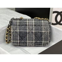 $182.00 USD Chanel AAA Quality Messenger Bags For Women #1174308