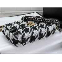$182.00 USD Chanel AAA Quality Messenger Bags For Women #1174323