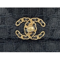 $182.00 USD Chanel AAA Quality Messenger Bags For Women #1174327