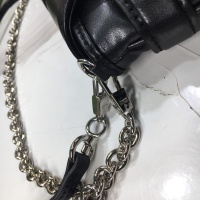 $68.00 USD Gucci AAA Quality Messenger Bags For Women #1175485