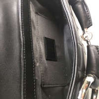 $68.00 USD Gucci AAA Quality Messenger Bags For Women #1175485