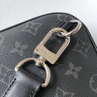 $158.00 USD Louis Vuitton AAA Man Messenger Bags #1178387