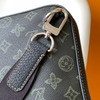 $162.00 USD Louis Vuitton AAA Man Messenger Bags #1178390