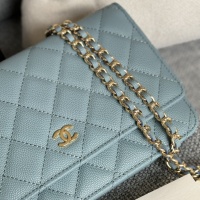 $158.00 USD Chanel AAA Quality Messenger Bags In Gold For Women #1179497