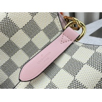 $64.00 USD Louis Vuitton AAA Quality Messenger Bags For Women #1182196