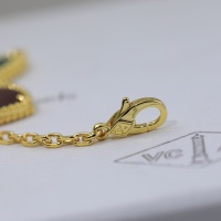 $39.00 USD Van Cleef & Arpels Bracelets For Women #1182419