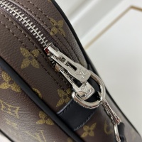 $88.00 USD Louis Vuitton AAA Man Handbags #1182638