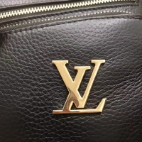 $88.00 USD Louis Vuitton AAA Man Messenger Bags #1182852