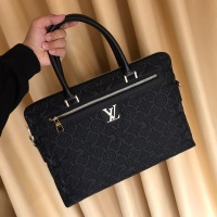 $118.00 USD Louis Vuitton AAA Man Handbags #1182883
