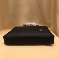 $118.00 USD Louis Vuitton AAA Man Handbags #1182887