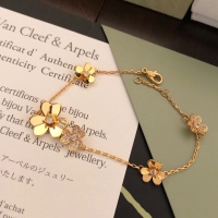 $38.00 USD Van Cleef & Arpels Bracelets For Women #1183018