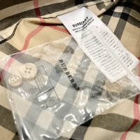 $60.00 USD Burberry Shirts Long Sleeved For Unisex #1183231