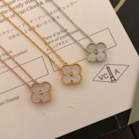 $25.00 USD Van Cleef & Arpels Necklaces For Women #1183243