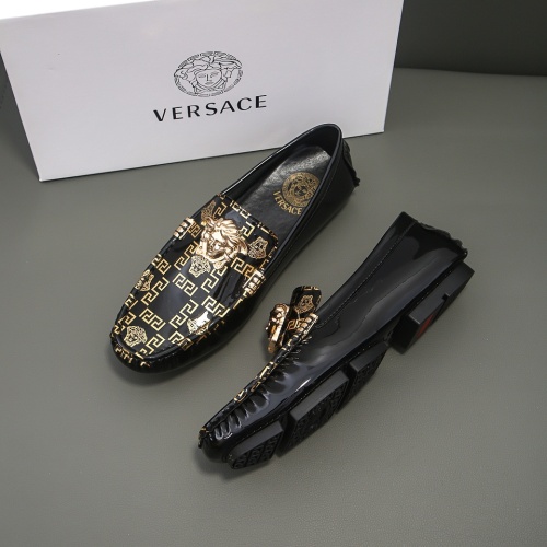 Versace Leather Shoes For Men #1183693