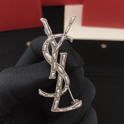 Yves Saint Laurent Brooches For Women #1184174 $27.00 USD, Wholesale Replica Yves Saint Laurent Brooches