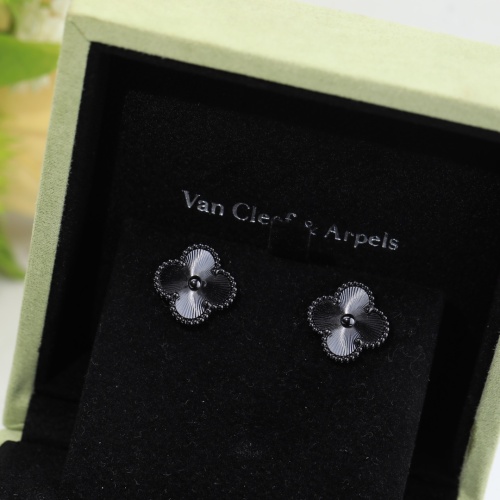 Replica Van Cleef & Arpels Earrings For Women #1184899 $32.00 USD for Wholesale