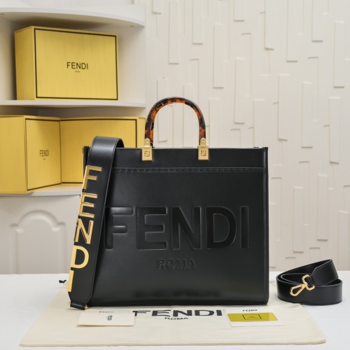 Fendi AAA Quality Tote-Handbags For Women #1185398