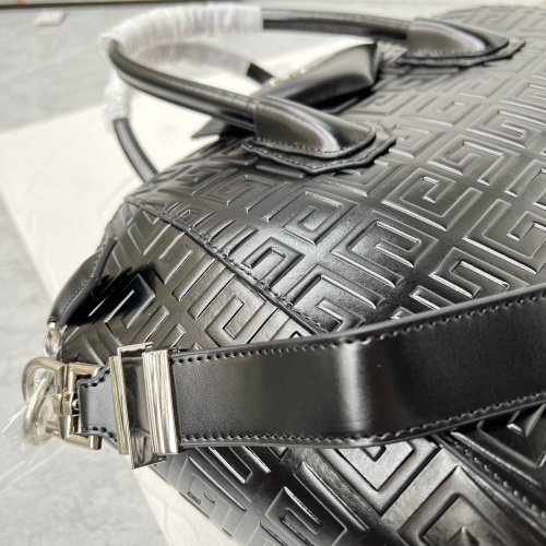 Replica Givenchy AAA Quality Handbags For Women #1185537 $210.00 USD for Wholesale