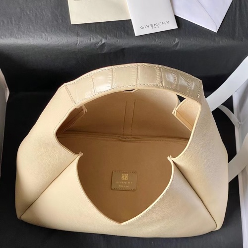 Replica Givenchy AAA Quality Shoulder Bags For Women #1185548 $254.55 USD for Wholesale
