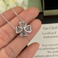 $29.00 USD Van Cleef & Arpels Necklaces For Women #1184733
