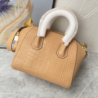 $172.00 USD Givenchy AAA Quality Handbags For Women #1185534