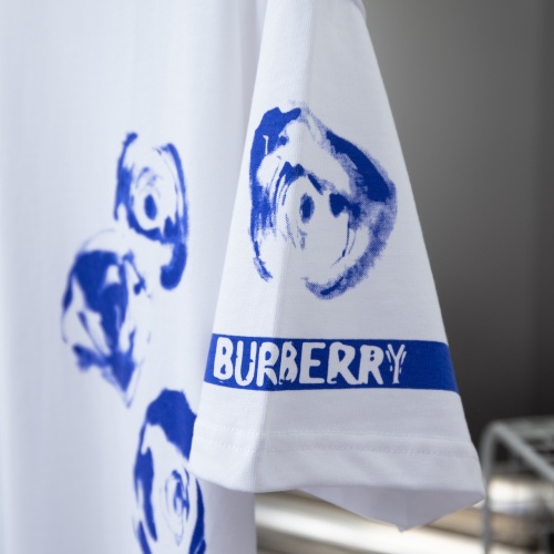 Replica Burberry T-Shirts Short Sleeved For Unisex #1186161 $42.00 USD for Wholesale