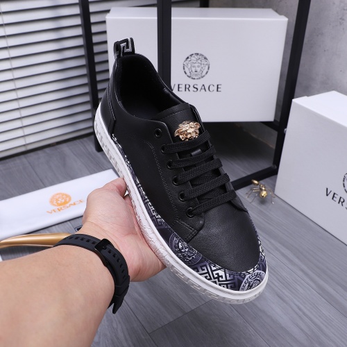 Replica Versace Casual Shoes For Men #1186798 $72.00 USD for Wholesale