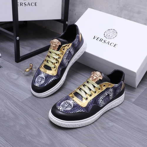 Versace Casual Shoes For Men #1186800