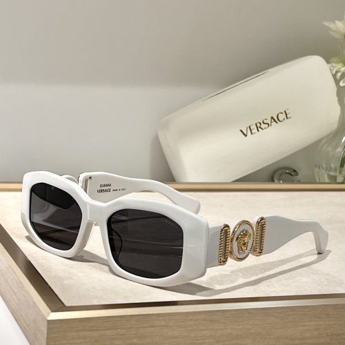 Versace AAA Quality Sunglasses #1187346