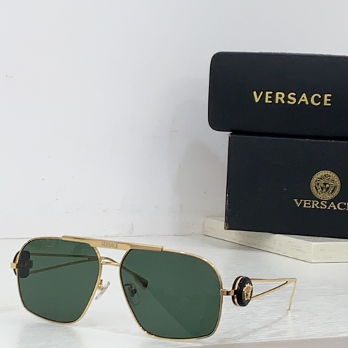 Versace AAA Quality Sunglasses #1187564