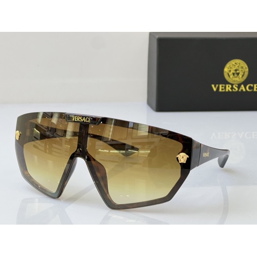 Versace AAA Quality Sunglasses #1187789