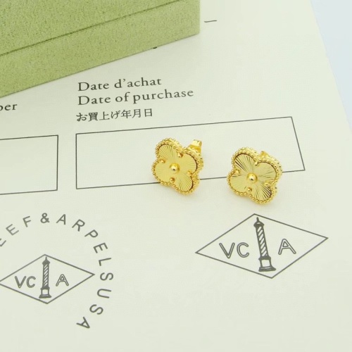 Van Cleef &amp; Arpels Earrings For Women #1188994 $25.00 USD, Wholesale Replica Van Cleef &amp; Arpels Earrings