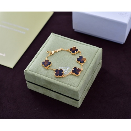 Van Cleef & Arpels Bracelets For Women #1191517