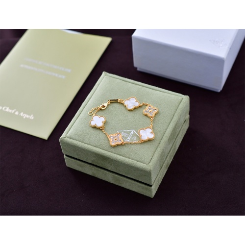 Van Cleef & Arpels Bracelets For Women #1191527