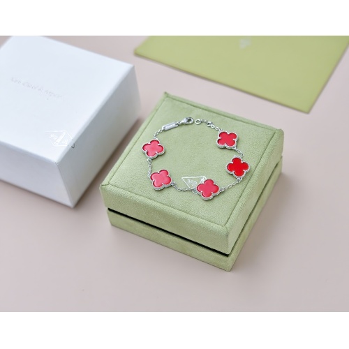 Van Cleef & Arpels Bracelets For Women #1191560