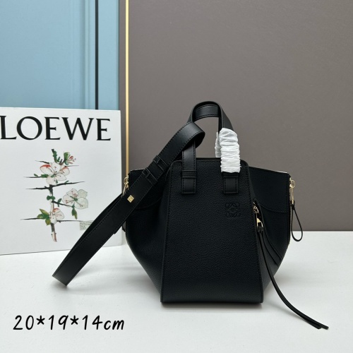 LOEWE AAA Quality Handbags For Women #1191982 $122.00 USD, Wholesale Replica LOEWE AAA Quality Handbags