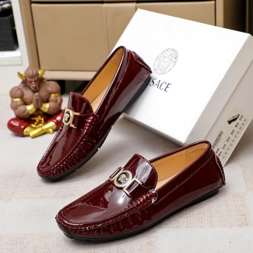 Versace Leather Shoes For Men #1196381