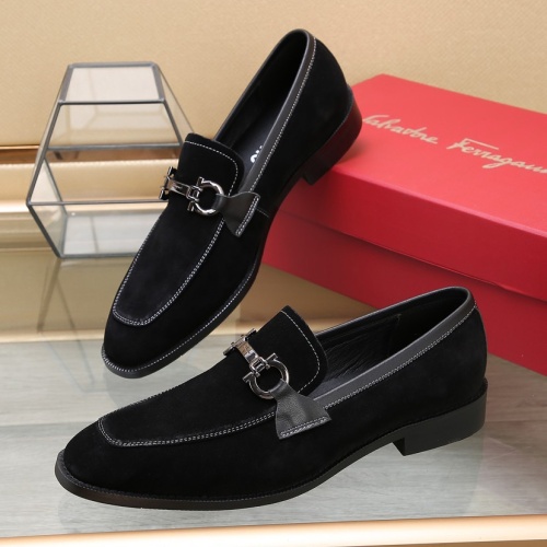 Salvatore Ferragamo Leather Shoes For Men #1196397