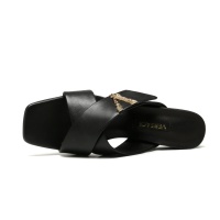 $80.00 USD Versace Slippers For Women #1185985
