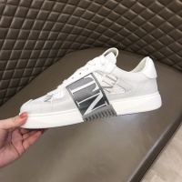 $80.00 USD Valentino Casual Shoes For Men #1186555