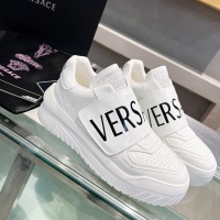 $102.00 USD Versace Casual Shoes For Men #1187256